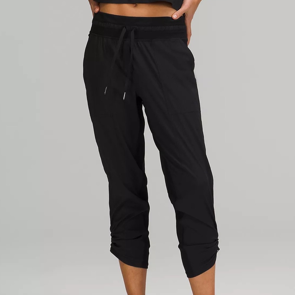 Lululemon dance studio crop black size 4